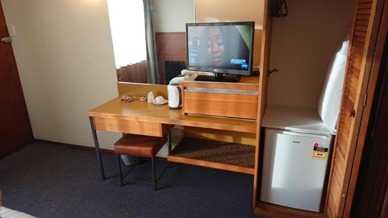 Mt Lyell Motor Inn Queenstown Kültér fotó
